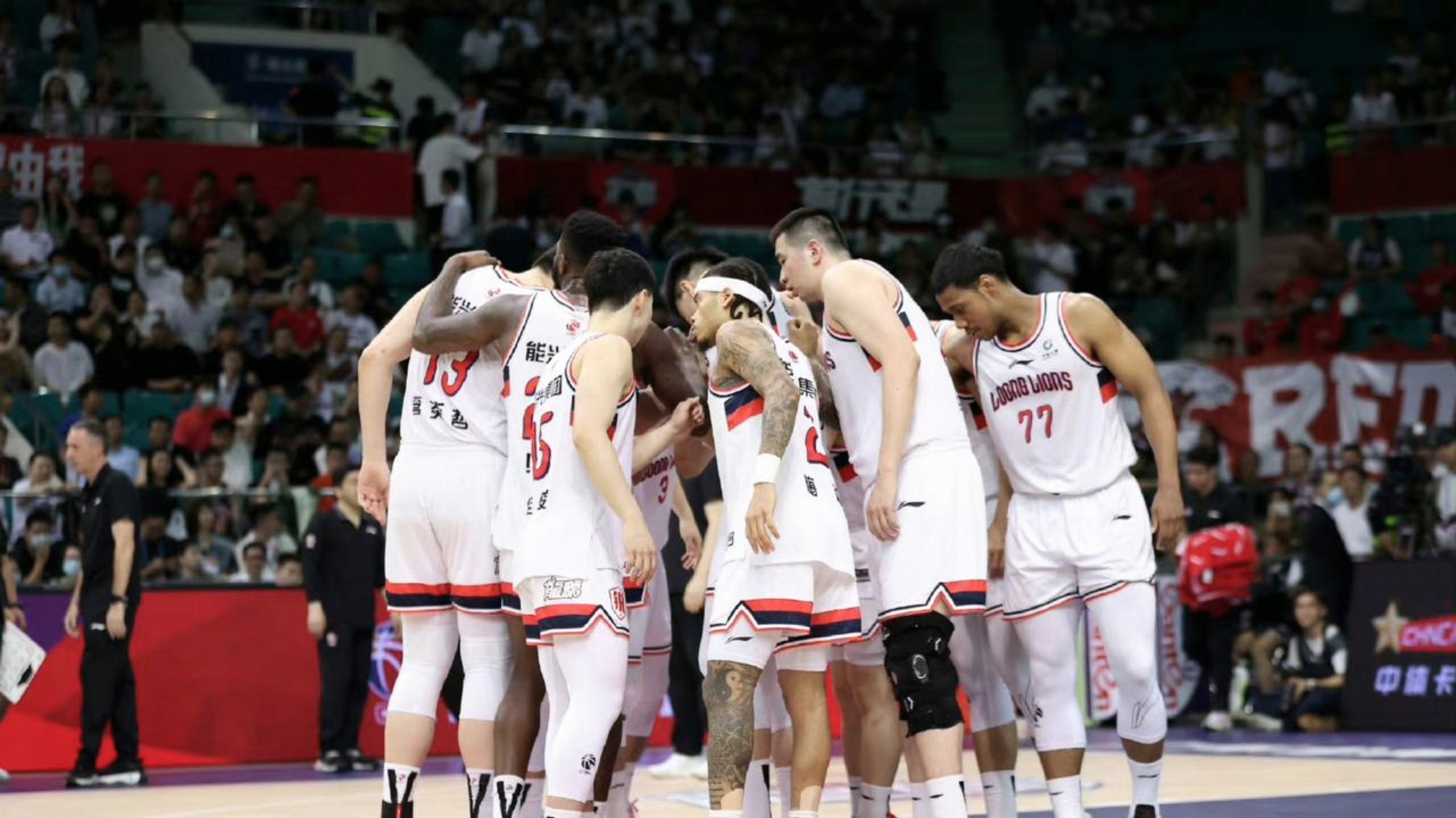 开云体育APP广州队发布备战花絮；转会期止住颓势；NBA季后赛任务艰巨；赛季目标并未改变的简单介绍