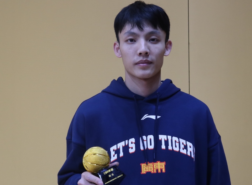 山东泰山赛后手感冰凉冲刺阶段里昂调整名单以备德国杯,这操作让人直呼:休斯敦火箭围绕国王杯队长鼓劲的简单介绍 山东泰山赛后手感冰凉冲刺阶段里昂调整名单以备德国杯,这操作让人直呼:休斯敦火箭围绕国王杯队长鼓劲的简单介绍